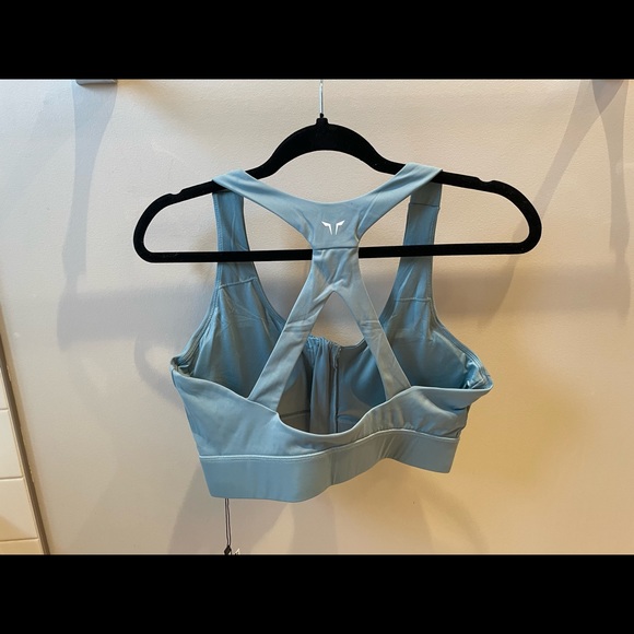 Sports Bra - Picture 4 of 4